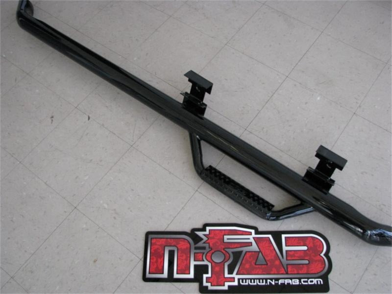 N-Fab Nerf Step 07-13 Chevy-GMC 2500/3500 07-10 1500 Regular Cab - Gloss Black - Cab Length - 3in - DTX Performance