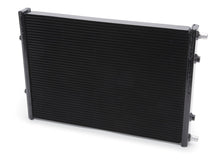 Load image into Gallery viewer, Edelbrock Heat Exchanger Dual Pass Single Row 24in x 16.5in x 2.12in - Black - DTX Performance