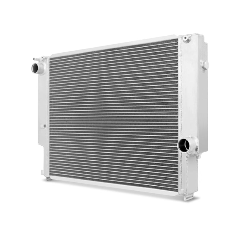 Mishimoto 92-99 BMW E36 Manual Aluminum Radiator - DTX Performance