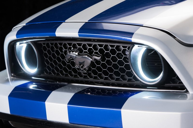 Oracle Ford Mustang 10-13 WP LED Fog Halo Kit (Grille Style) - White - DTX Performance