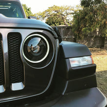 Load image into Gallery viewer, Oracle Jeep JL/Gladiator JT Oculus Switchback Bi-LED Projector Headlights - Amber/White Switchback - DTX Performance