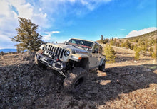 Load image into Gallery viewer, Oracle Jeep JL/Gladiator JT Oculus Switchback Bi-LED Projector Headlights - Amber/White Switchback - DTX Performance