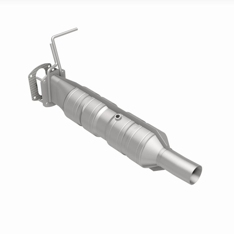 MagnaFlow 09-19 Ford F53 V10 6.8L Underbody 6.8L Direct Fit Catalytic Converter - DTX Performance