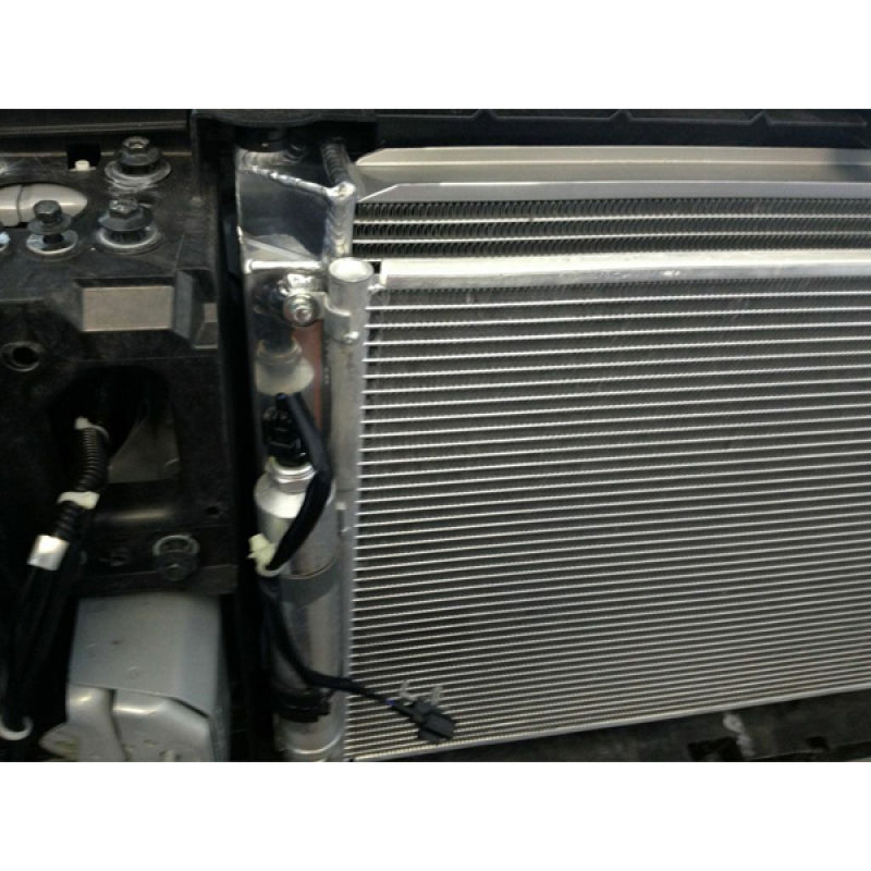 Mishimoto 09+ Nissan 370Z Manual Radiator - DTX Performance